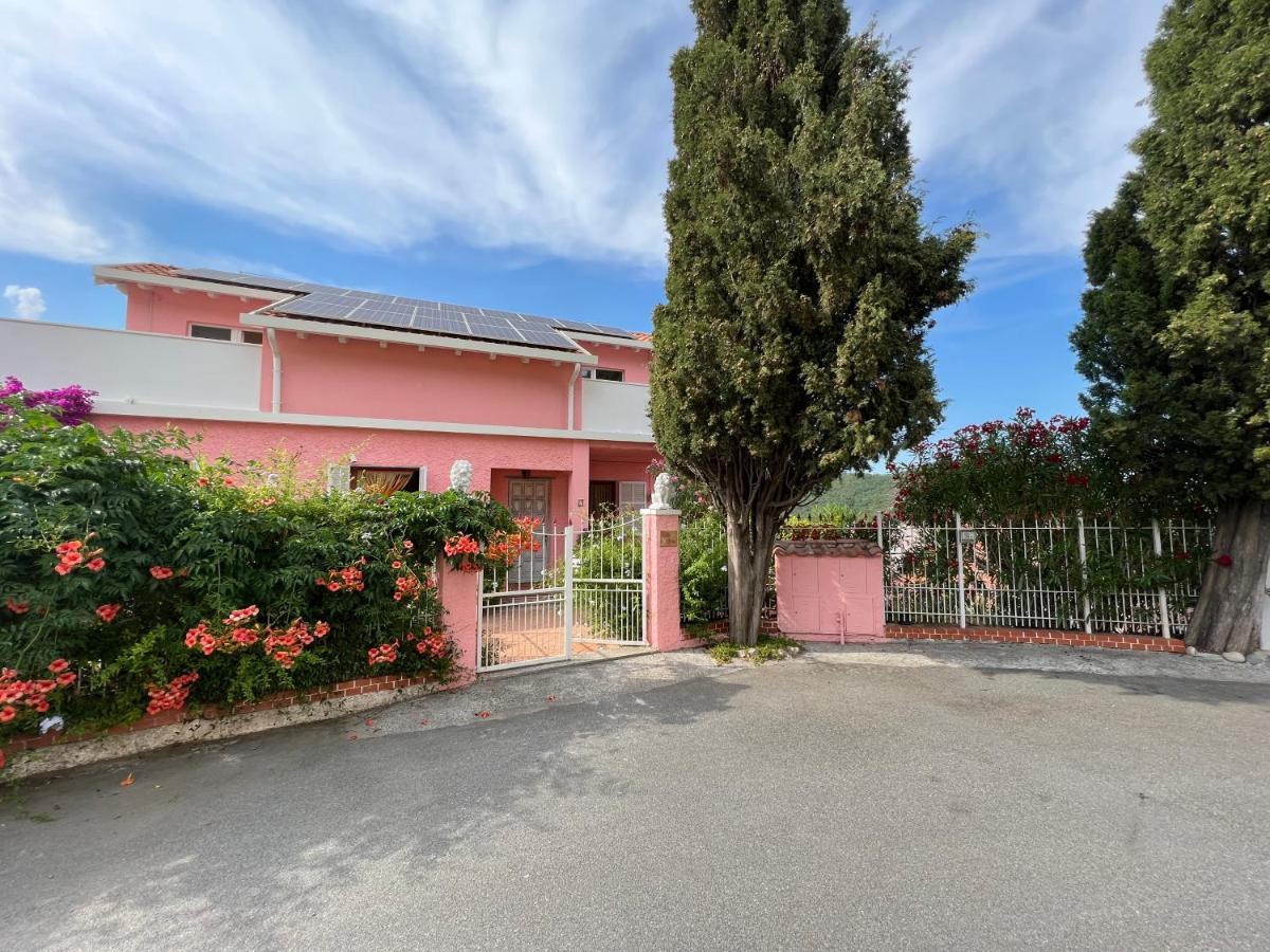 Giustenice Villa Rosa מראה חיצוני תמונה
